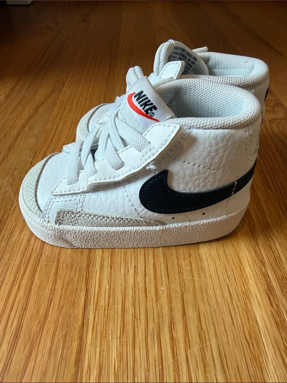Nike comfort toddler logo